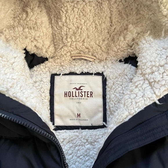 Hollister Y2K navy Sherpa lined hooded vest - Picture 3 of 5